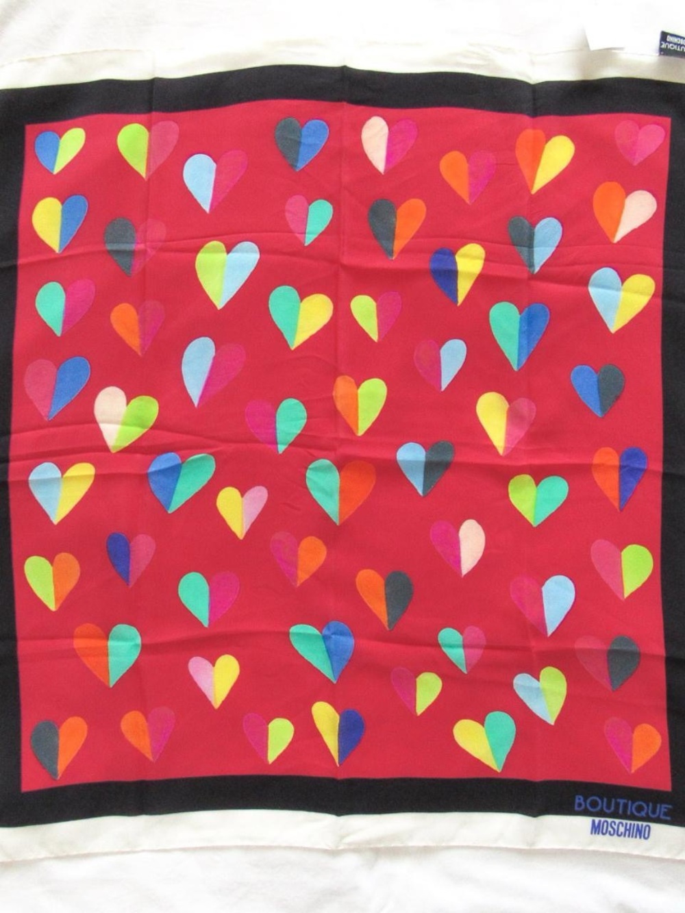 💗NWT! Y2K VINTAGE MOSCHINO BOUTIQUE Designer Heart Print Scarf~💗New w/ tags!
